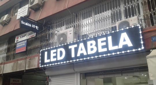 Karşıyaka Çarşı Led Tabela Montajı